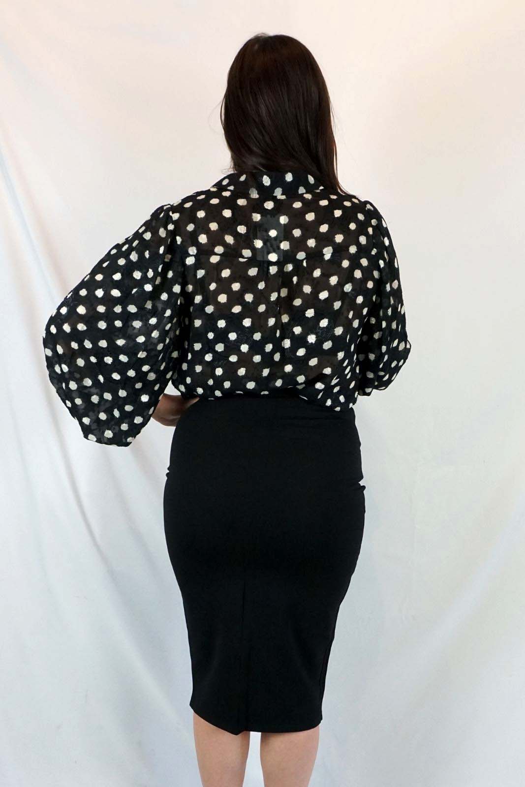 Black pensil skirt