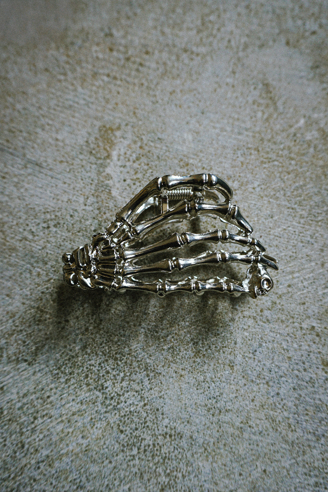 Spooky Skeleton Hand Hairclip