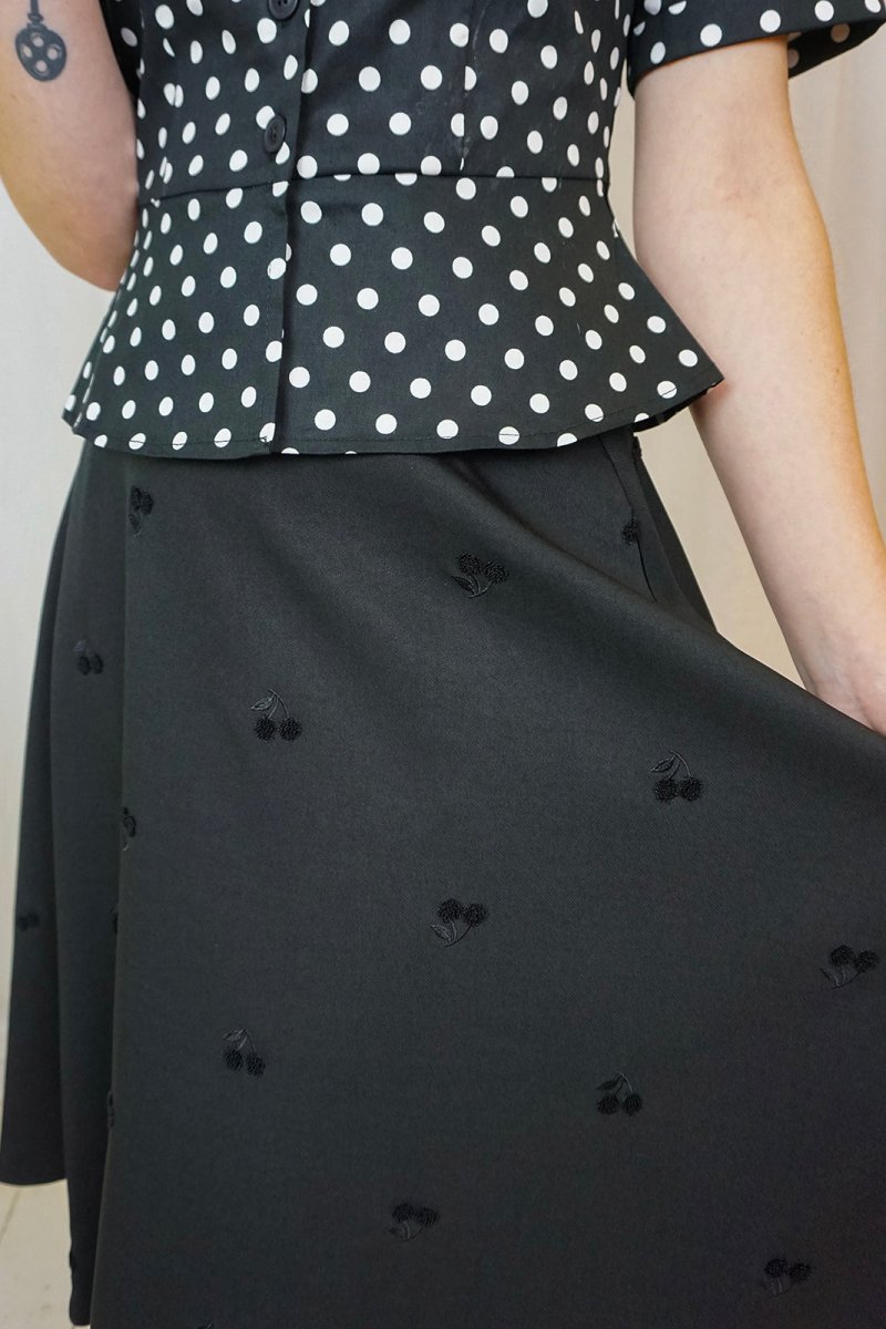 Annie Black Cherry skirt - Skirts - Banned