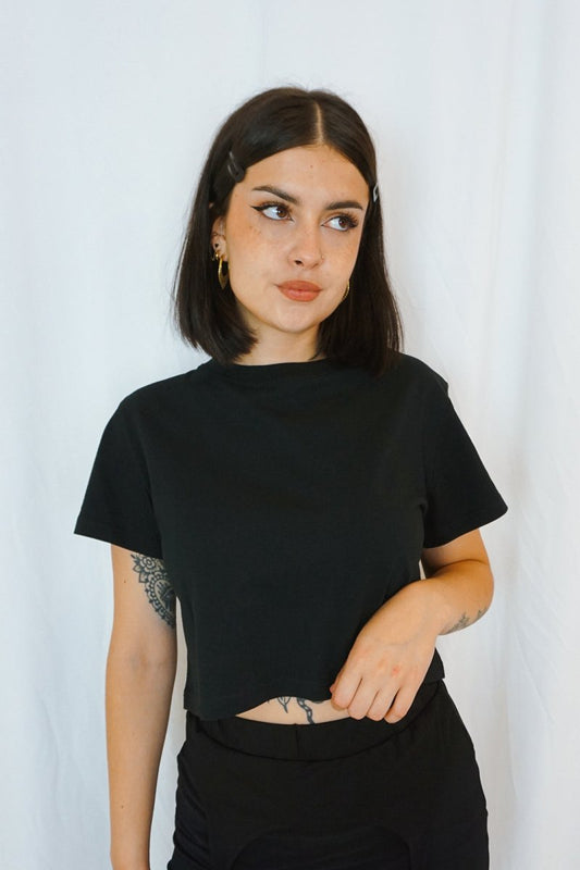 Basic Cropped Tee Black - Tops - HOB