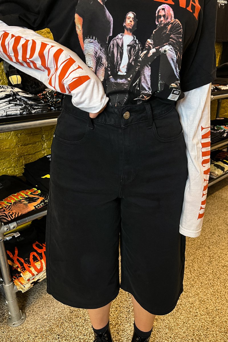 Black Bermuda Shorts - Shorts - HOB