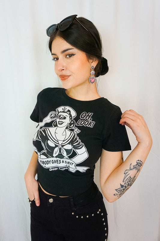 Nobody Gives a Shit Shirt - Shirts - Queen Kerosin