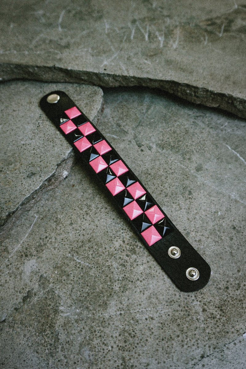 Pink & Black Checkered Bracelet - Accessories - HOB